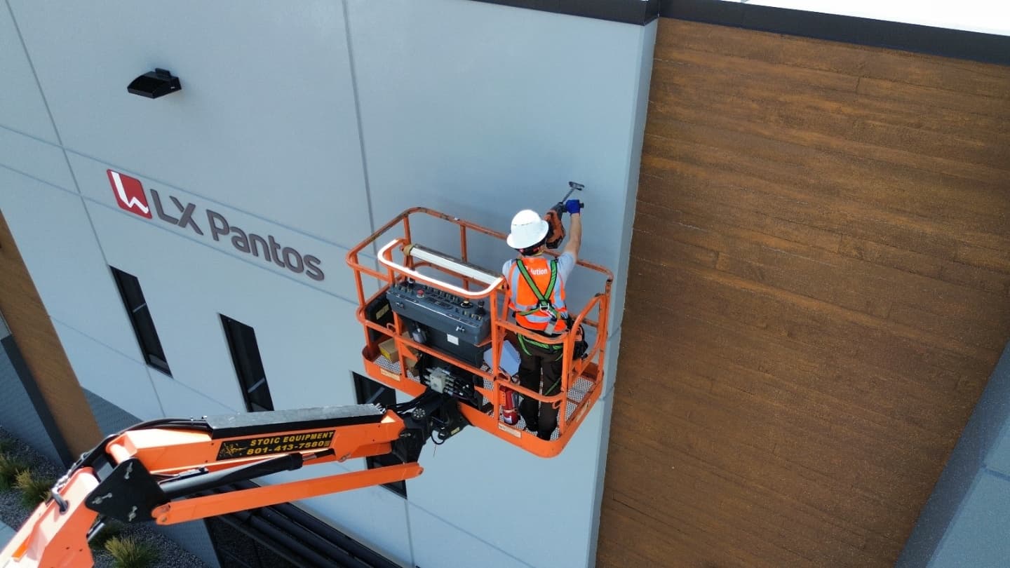 Close-up of a facade install at the LX Pantos building